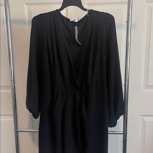 Gilli Elegant Black Long Sleeve Dress